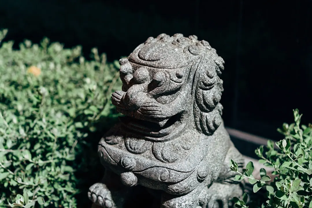 济宁石雕制品选购指南:马集镇艺祥石雕厂工艺雕塑材质对比正文配图 2